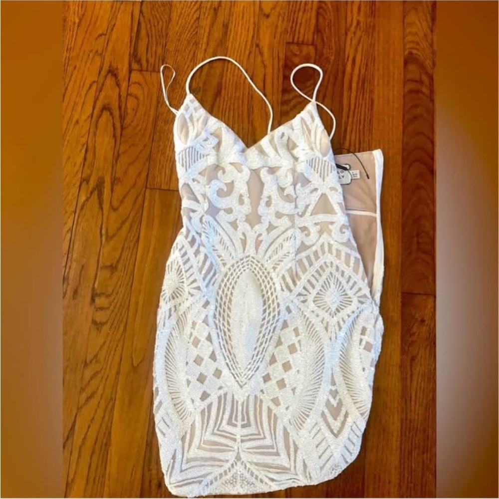 Helloo Molly dress white sequin